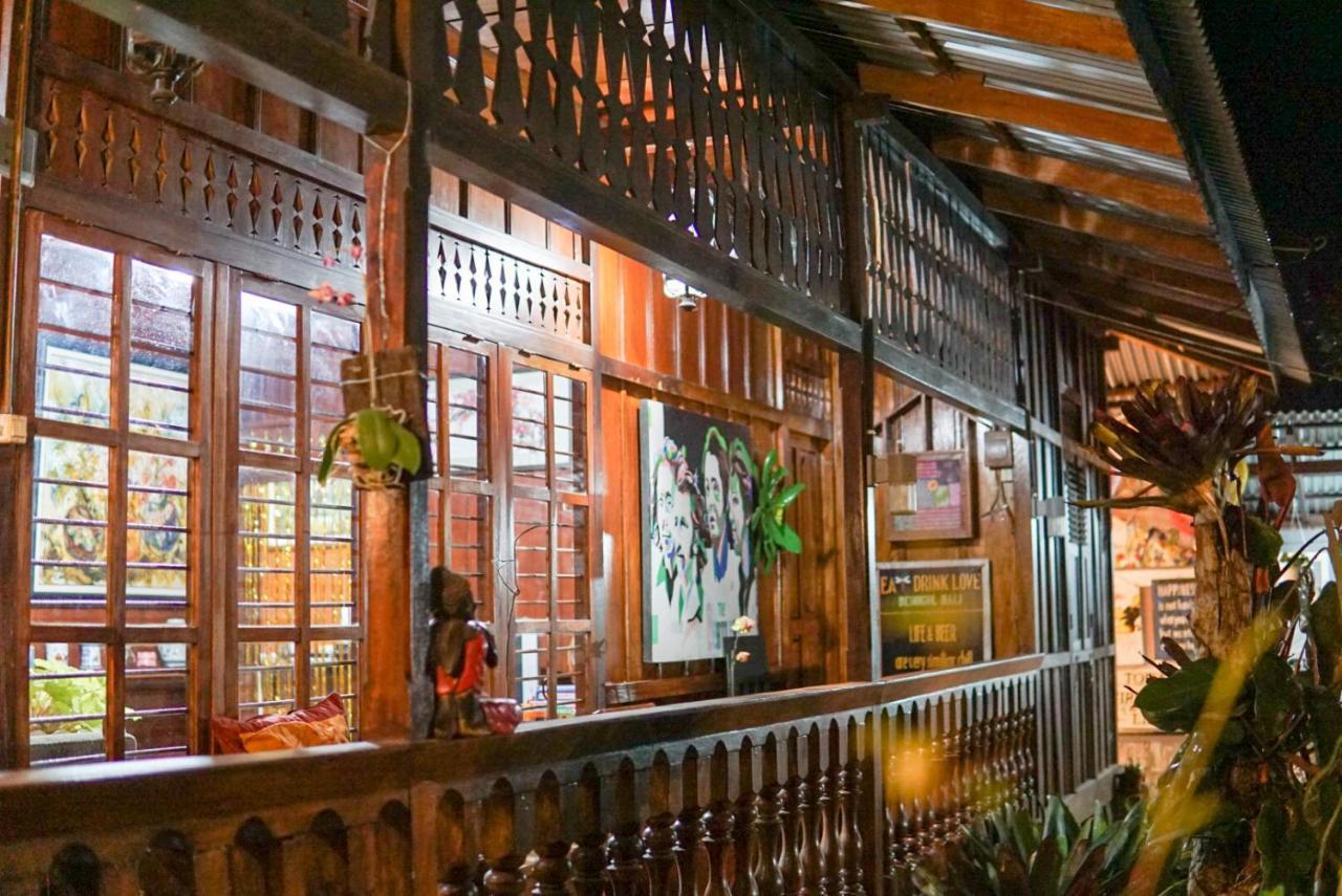 Rumah Kayu Sulawesi Antique Bedugul  Eksteriør bilde