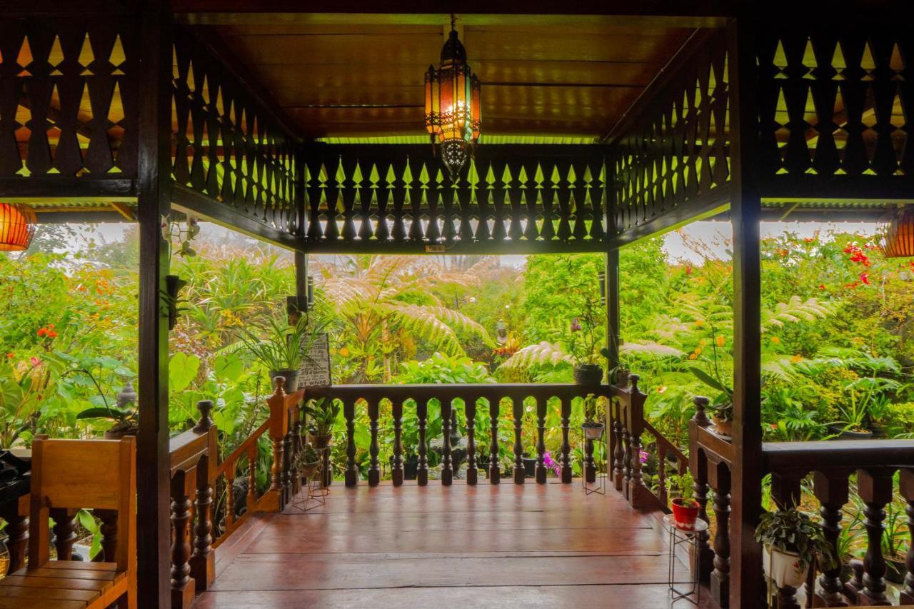 Rumah Kayu Sulawesi Antique Bedugul  Eksteriør bilde