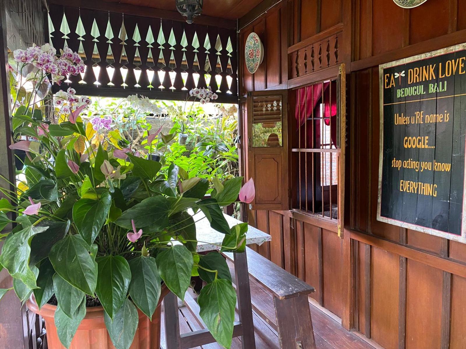Rumah Kayu Sulawesi Antique Bedugul  Eksteriør bilde
